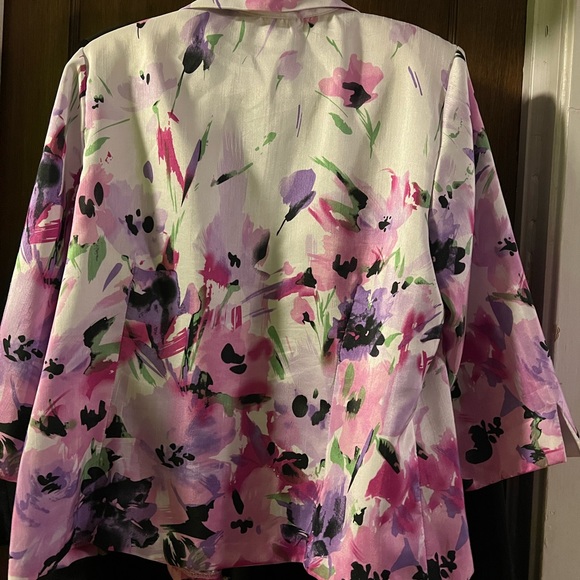 Colorful Spring blazer 18/20 from Dressbarn - Picture 7 of 7